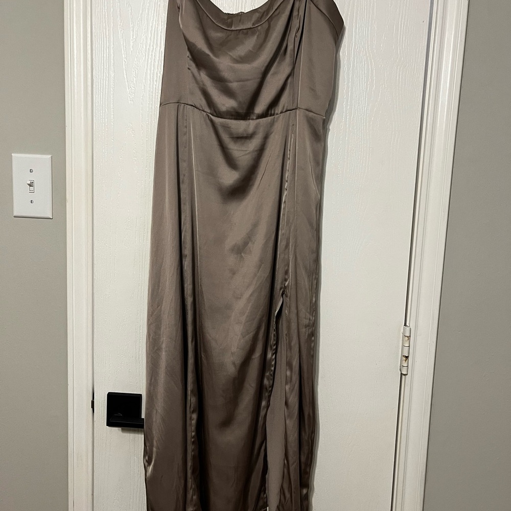 Abercrombie & Fitch Strapless Taupe Dress with a slit